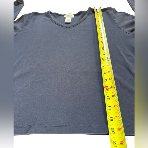 LL Bean V Neck Long Sleeve Top Supima Cotton Navy Blue Womens Size Medium - Picture 4 of 5
